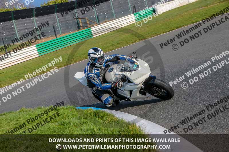 PJM Wedding Photography;enduro digital images;event digital images;eventdigitalimages;mallory park;mallory park photographs;mallory park trackday;mallory park trackday photographs;no limits trackdays;peter wileman photography;racing digital images;trackday digital images;trackday photos